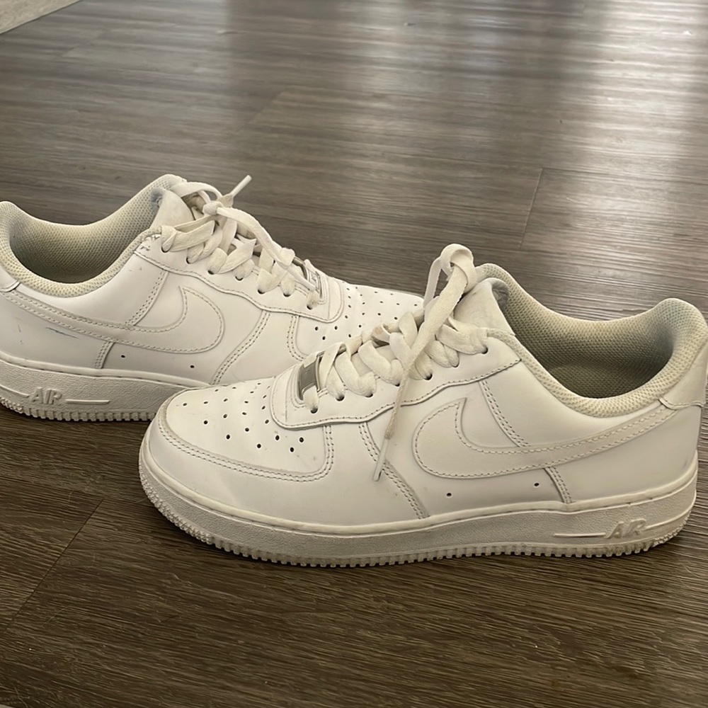 white air forces size 8.5 womans